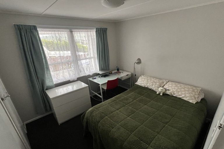 Photo of property in 65 Beazley Avenue, Paparangi, Wellington, 6037