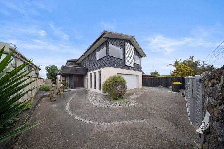 Photo of property in 84 Clovelly Road, Bucklands Beach, Auckland, 2012