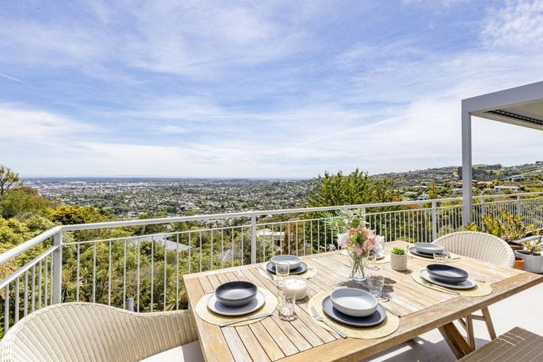 Photo of property in 4 Patchett Place, Cashmere, Christchurch, 8022