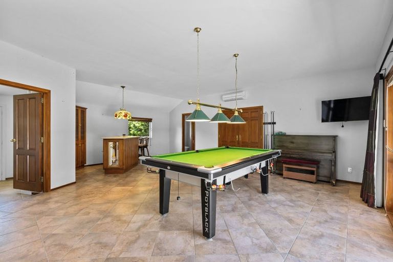 Photo of property in 586 Yaldhurst Road, Yaldhurst, Christchurch, 7676