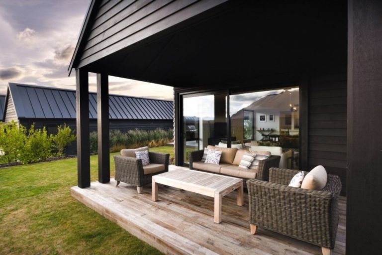 Photo of property in 58 Falconer Rise, Jacks Point, Queenstown, 9371