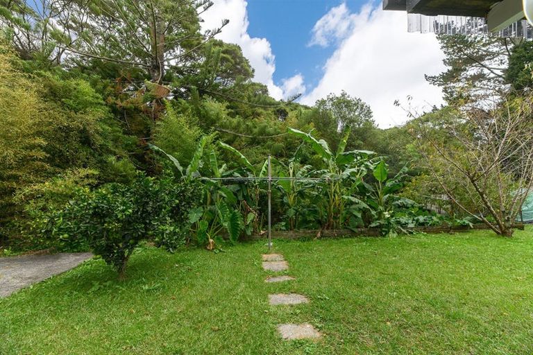 Photo of property in 30 Glen Marine Parade, Glendene, Auckland, 0602