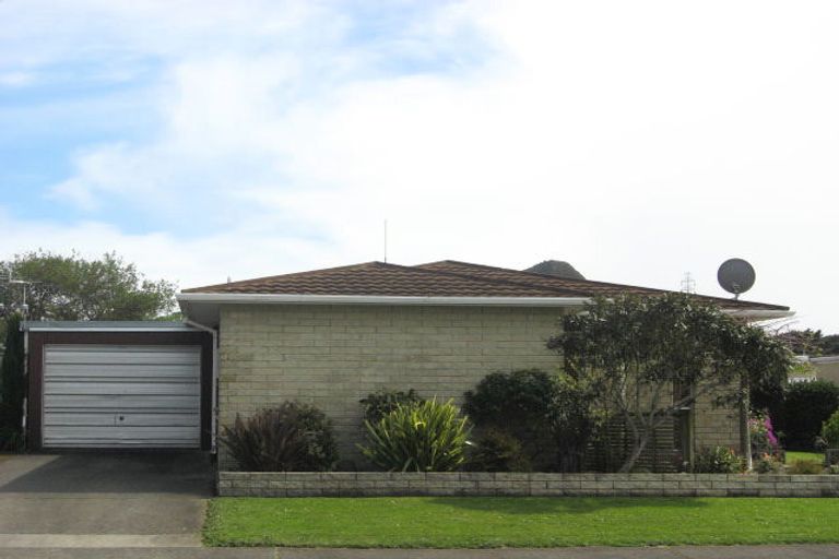 Photo of property in 92 Ngamotu Road, Spotswood, New Plymouth, 4310