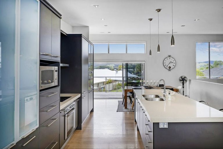 Photo of property in 24 Aquila Drive, Whitianga, 3510