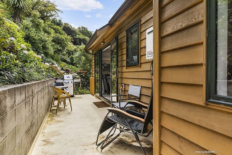 Photo of property in 26 Futuna Close, Karori, Wellington, 6012