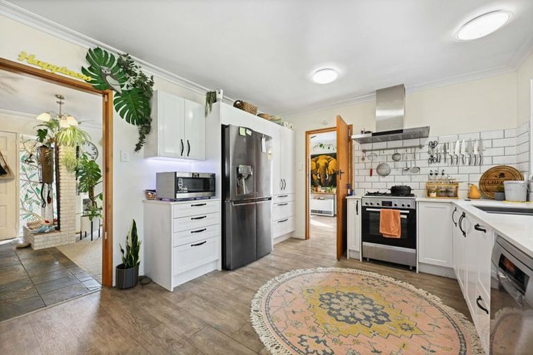 Photo of property in 56 Glen Lynne Avenue, Queenwood, Hamilton, 3210