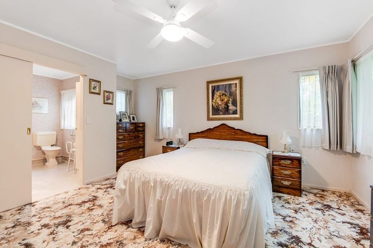 Photo of property in 1688 South Head Road, South Head, Helensville, 0874