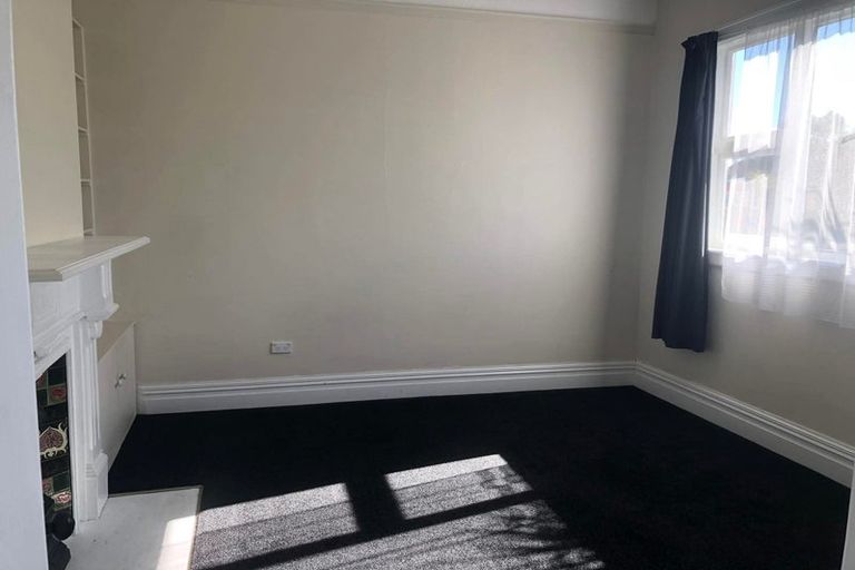 Photo of property in 2 Cecil Place, Waltham, Christchurch, 8023