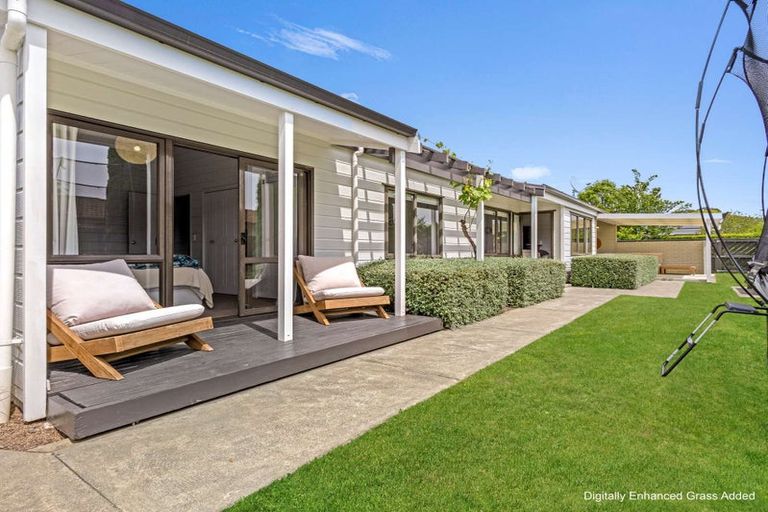 Photo of property in 2 Kathleen Street, Parkvale, Hastings, 4122