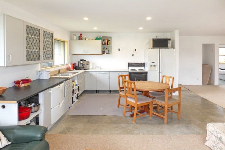 Photo of property in 4 Muritai Grove, Himatangi Beach, Foxton, 4891