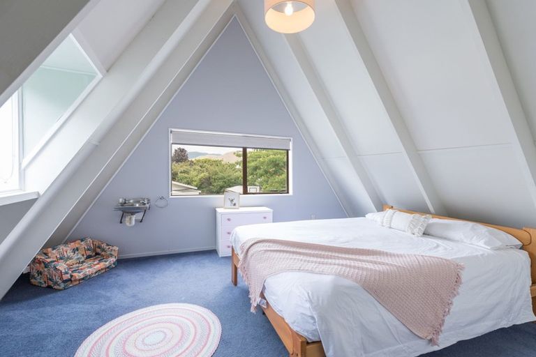 Photo of property in 62 Lord Rutherford Road North, Brightwater, 7022