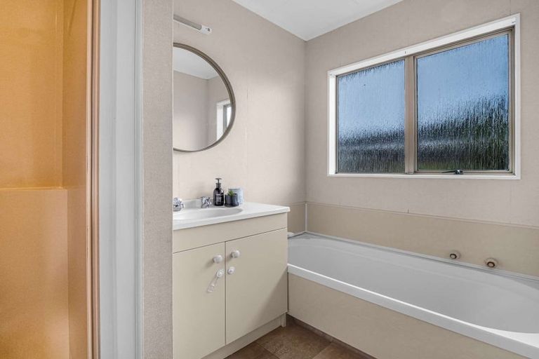 Photo of property in 53 Treadwell Street, Springvale, Whanganui, 4501