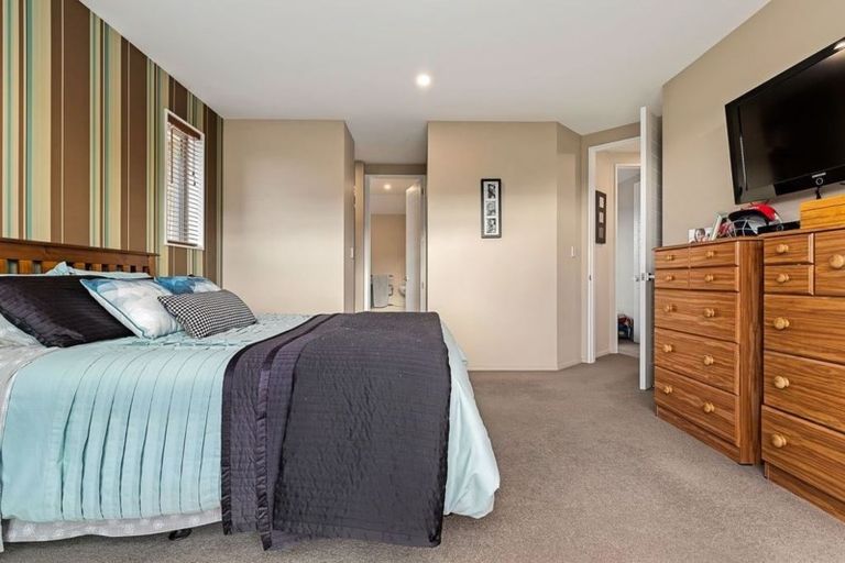 Photo of property in 10 Pahua Street, Pegasus, 7612