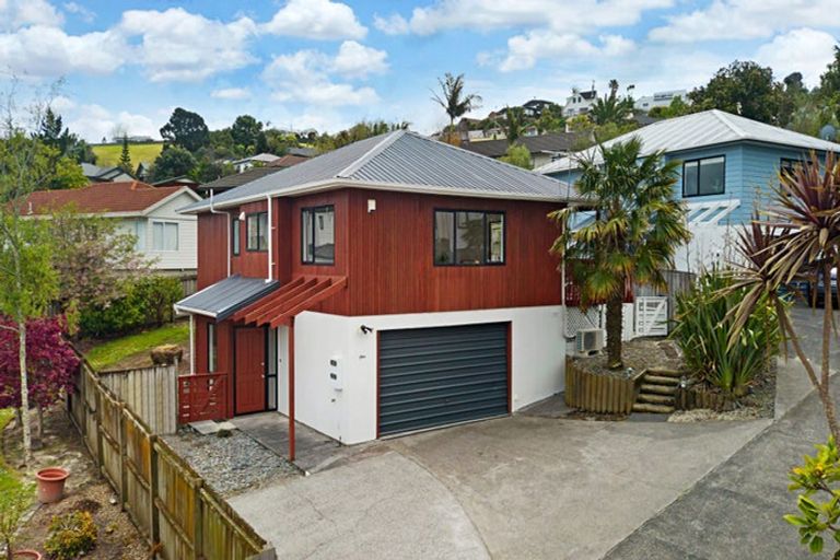 Photo of property in 1/86a West Drive, West Harbour, Auckland, 0618