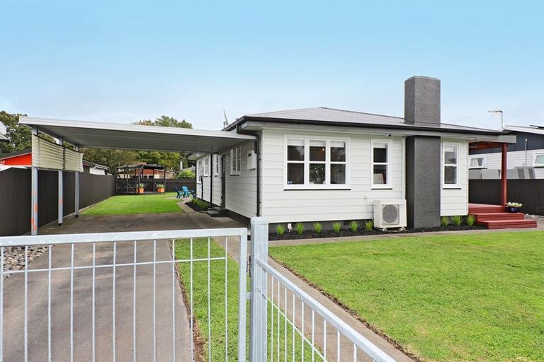 Photo of property in 75 Dover Road, Flaxmere, Hastings, 4120