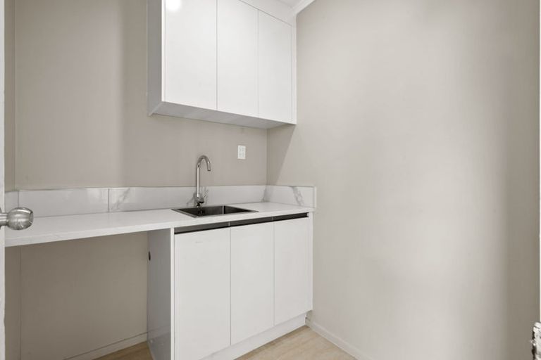 Photo of property in 18a Cosgrave Road, Papakura, 2110