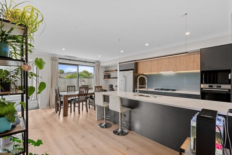 Photo of property in 52 Country Palms Drive, Halswell, Christchurch, 8025