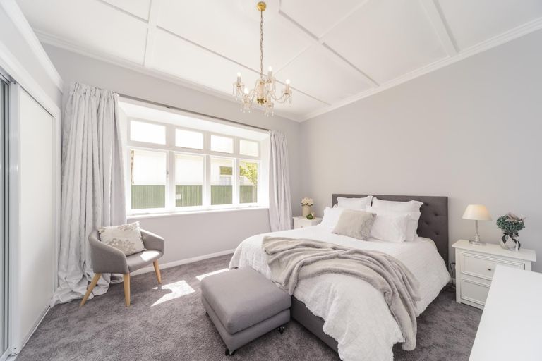 Photo of property in 17 Keeling Street, West End, Palmerston North, 4412