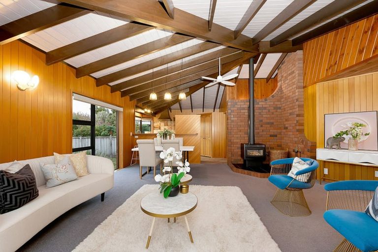 Photo of property in 65 Rhinevale Close, Henderson, Auckland, 0612