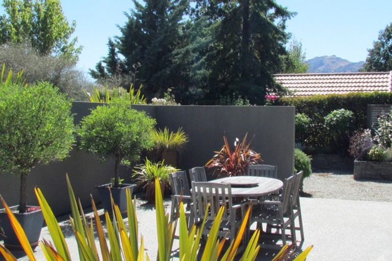 Photo of property in 21 Pisa Moorings Road, Mount Pisa, Cromwell, 9383