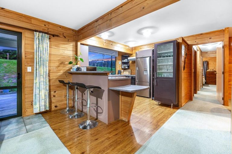 Photo of property in 1142 Moonshine Road, Judgeford, Porirua, 5381