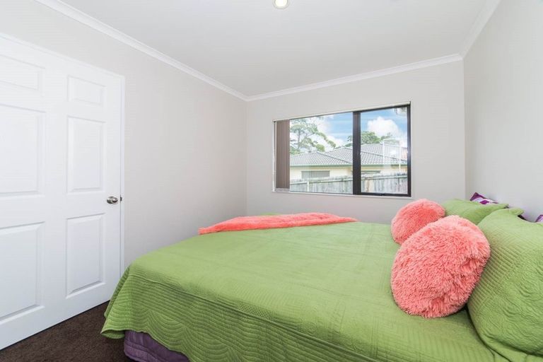 Photo of property in 20 Gordon Stanley Drive, Massey, Auckland, 0614