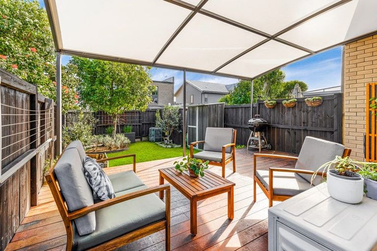 Photo of property in 24 Flounder Road, Hobsonville, Auckland, 0616