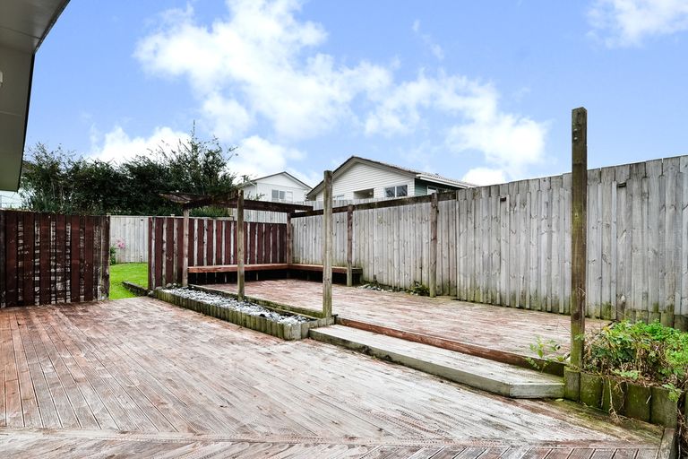 Photo of property in 92 Harrington Road, Henderson, Auckland, 0610