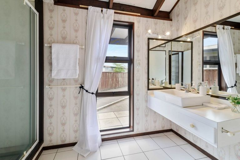 Photo of property in 1341 Hinemoa Street, Rotorua, 3010