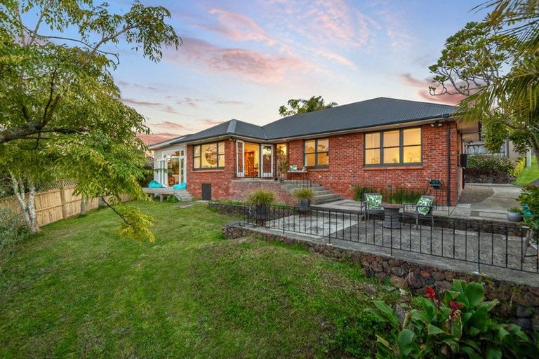 Photo of property in 3 Spencer Terrace, Hauraki, Auckland, 0622