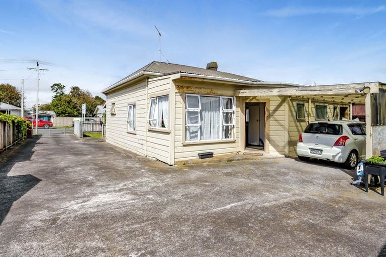 Photo of property in 49 Collins Street, Hawera, 4610