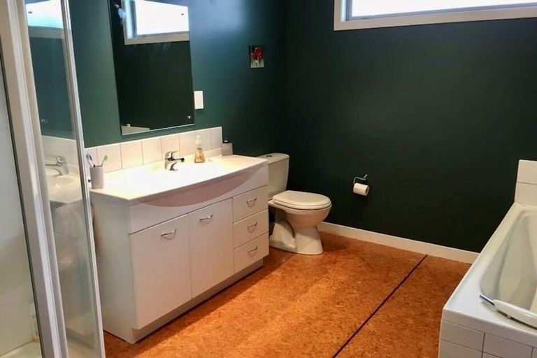 Photo of property in 6 Hohiria Street, Waikanae Beach, Waikanae, 5036