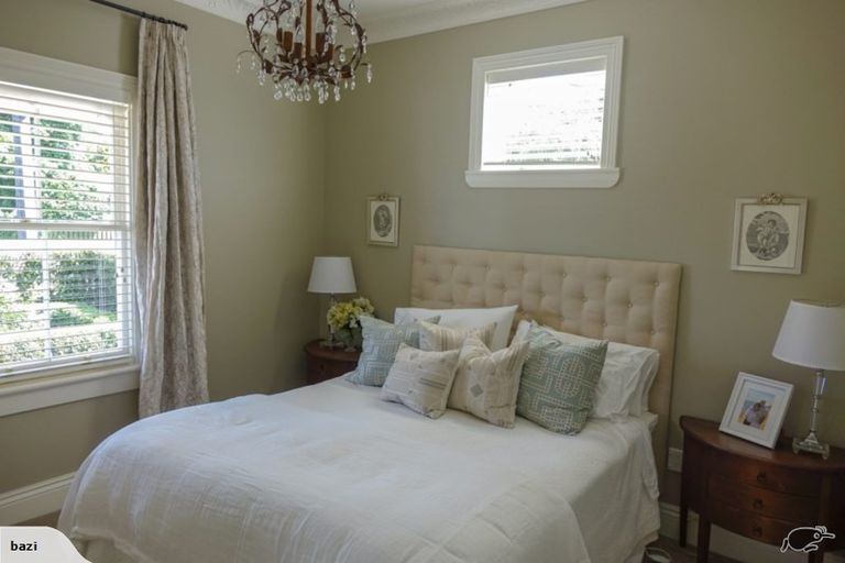 Photo of property in 10 Dixon Street, Carterton, 5713