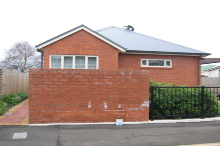 Photo of property in 30 Wesley Street, South Dunedin, Dunedin, 9012