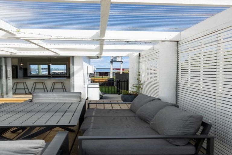 Photo of property in 12 Russell Street, Whanganui, 4500