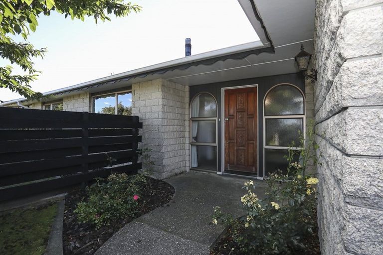 Photo of property in 82 Kildare View, Waikiwi, Invercargill, 9810