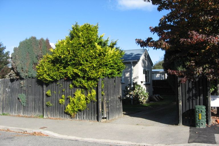 Photo of property in 18 Walpole Street, Waltham, Christchurch, 8023