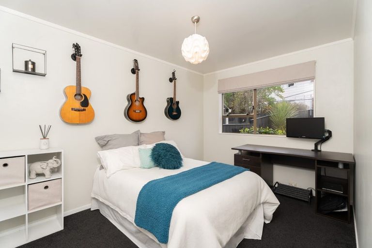 Photo of property in 2 Makatote Grove, Churton Park, Wellington, 6037