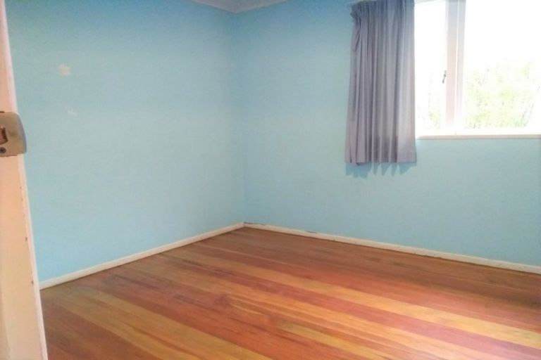 Photo of property in 34 Woodside Avenue, Northcote, Auckland, 0627