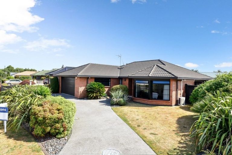 Photo of property in 83 Sandwich Road, St Andrews, Hamilton, 3200