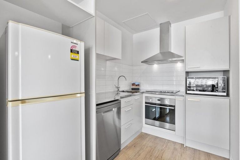 Photo of property in Norfolk Apartments, 103/19 Bute Road, Browns Bay, Auckland, 0630