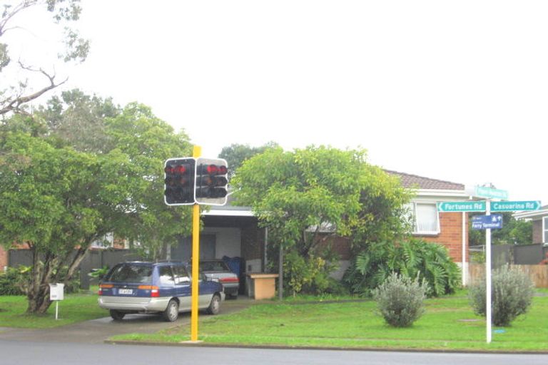 Photo of property in 159 Pigeon Mountain Road, Half Moon Bay, Auckland, 2012