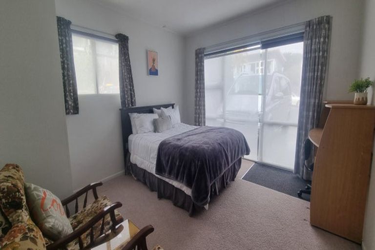 Photo of property in 32 Sydney Street, Queenstown, 9300