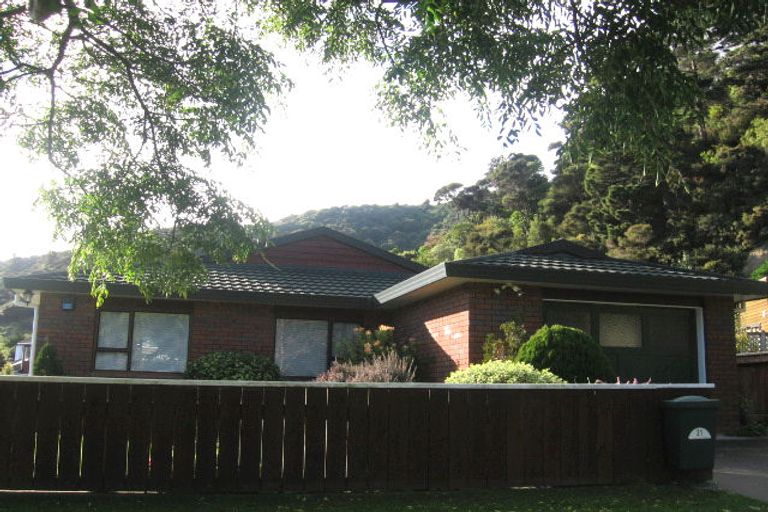 Photo of property in 2/29 Tyndall Street, Waiwhetu, Lower Hutt, 5010
