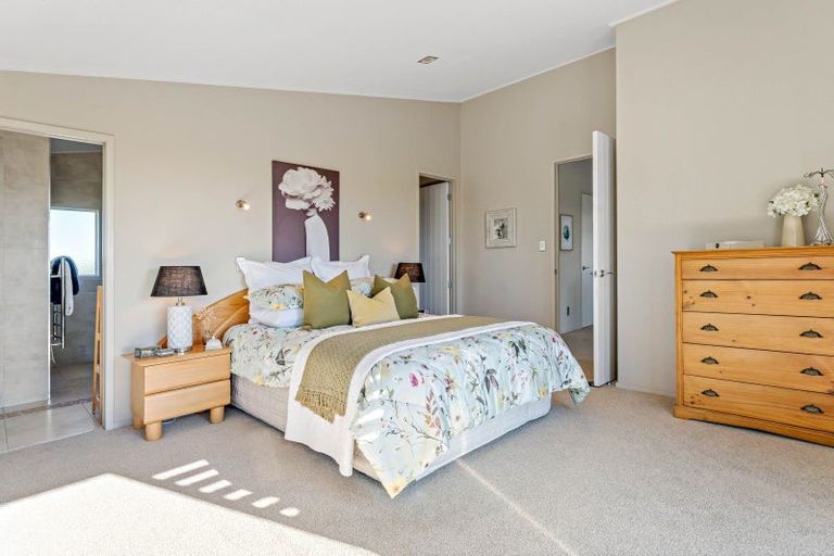 Photo of property in 154 Sandspit Road, Shelly Park, Auckland, 2014