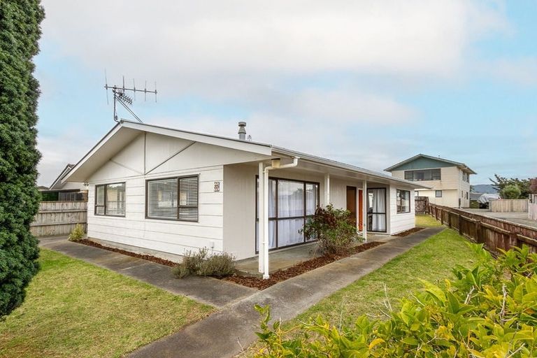 Photo of property in 10a Arnold Grove, Paraparaumu Beach, Paraparaumu, 5032