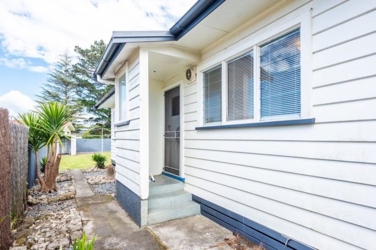 Photo of property in 22 Turenne Street, Inner Kaiti, Gisborne, 4010