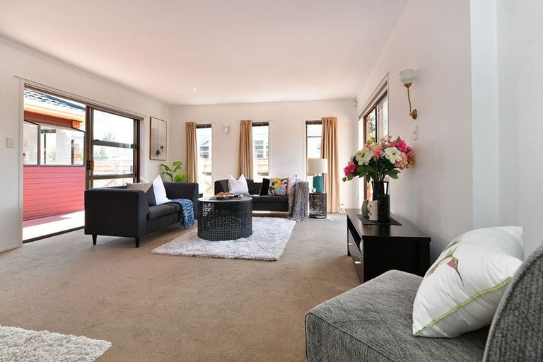 Photo of property in 2/428 Hibiscus Coast Highway, Orewa, 0931