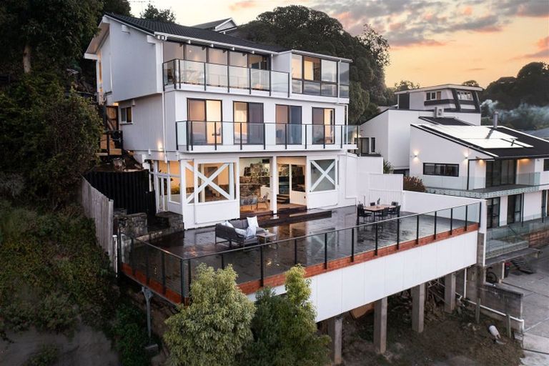 Photo of property in 23 Whareora Terrace, Cashmere, Christchurch, 8022