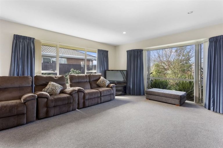 Photo of property in 17 Pearce Place, Kaiapoi, 7630
